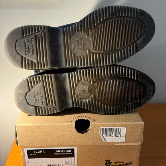 Doc Marten Flora Boots Size 9 - Picture 5 of 8